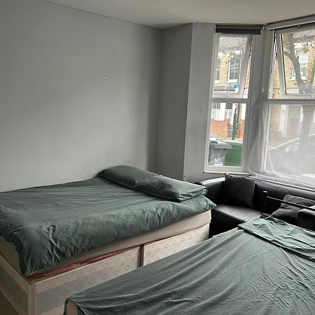 Sterne Street 4 Person Room Londen Buitenkant foto