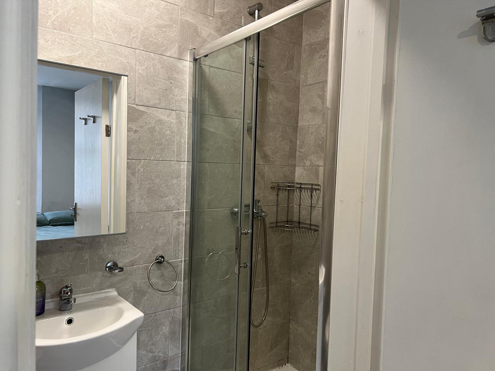 Sterne Street 4 Person Room Londen Buitenkant foto